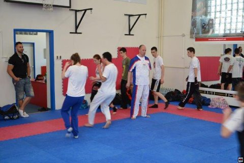 img00004.jpg
