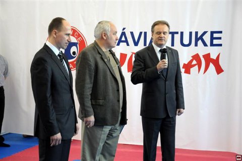 img00024.jpg