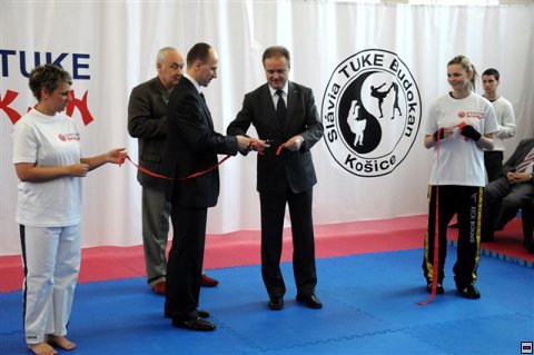 img00032.jpg