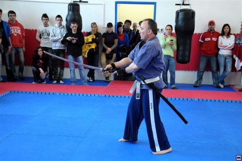 img00056.jpg