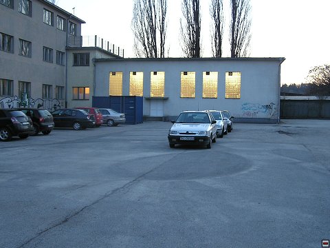 img00003.jpg